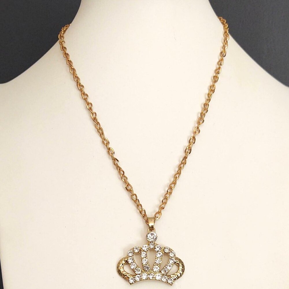 Gold and cz crown pendant necklace